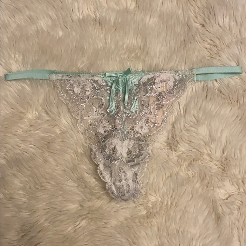 Victoria’s Secret Thong NWT